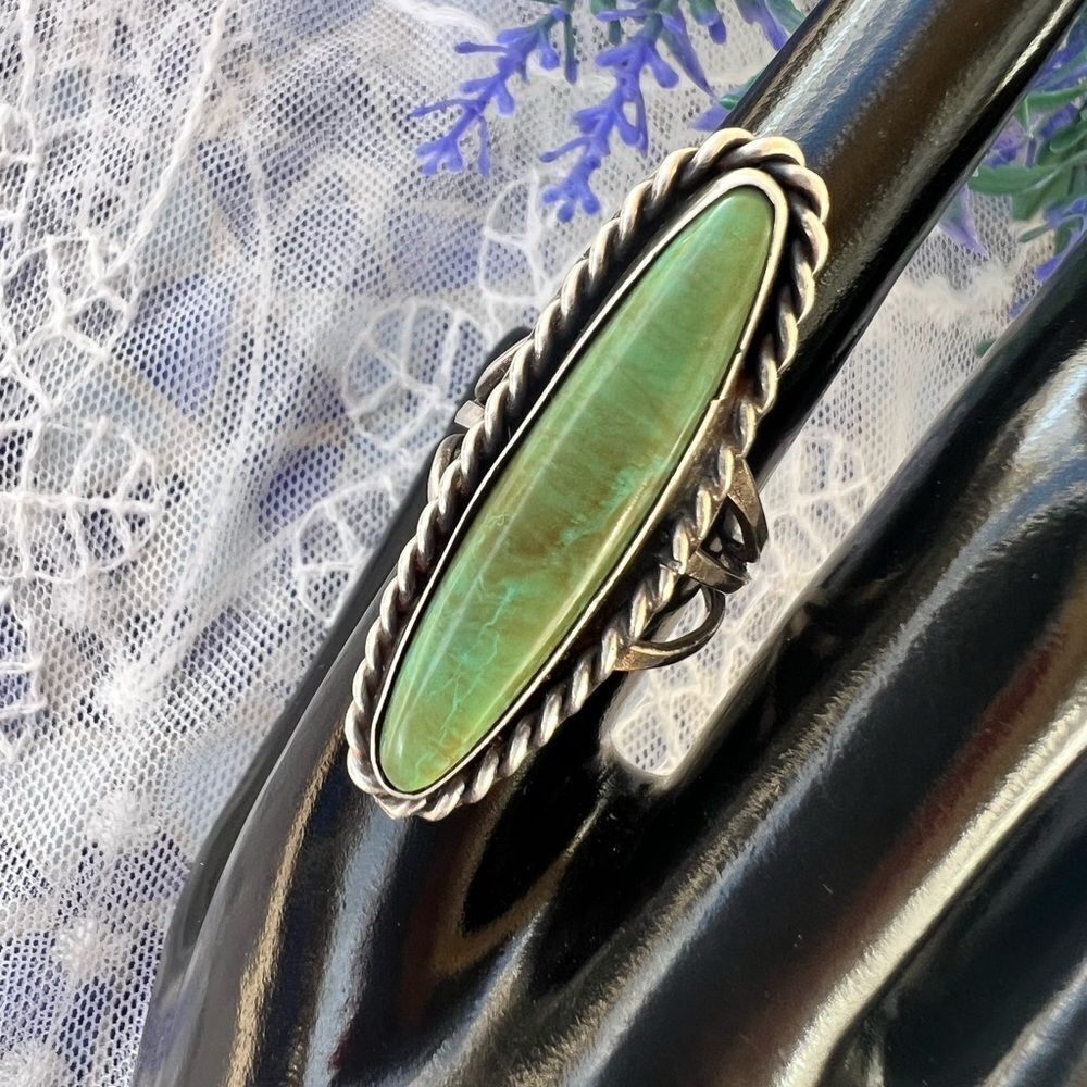 Vintage Elongated Turquoise Native Statement Ring 7.75 - Picture 1 of 8